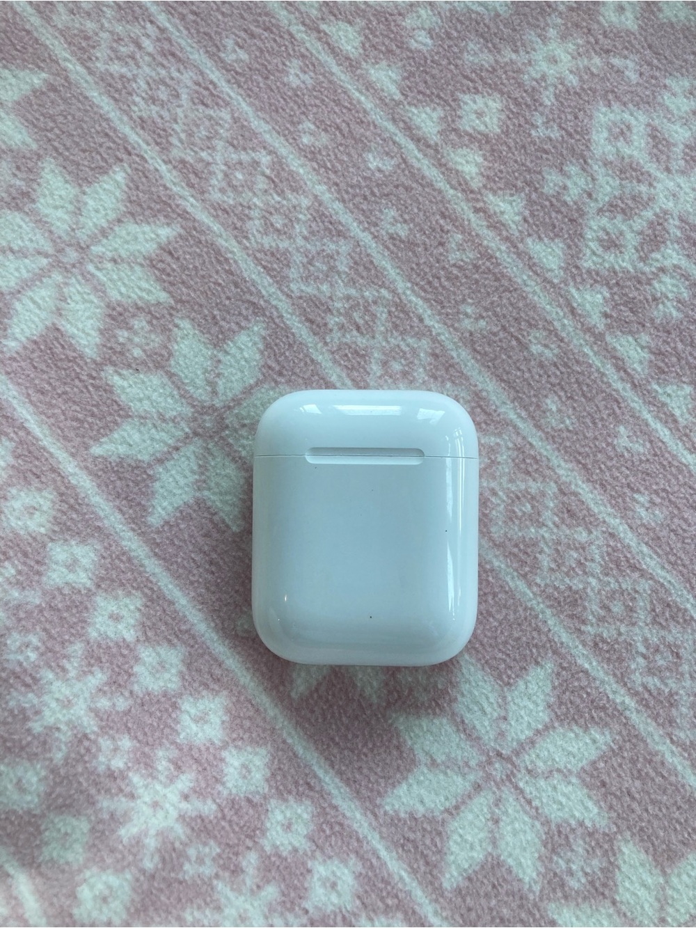 Apple White Wireless Earbuds Charging Case - Glossy Finish